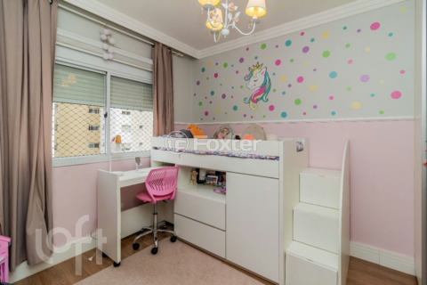 Image 19 - 822887