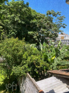 Image 4 - 824448