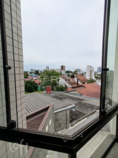 Image 8 - 824887