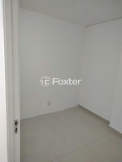 Image 3 - 825007