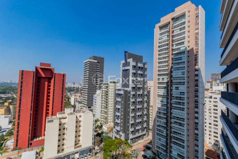 Image 30 - 825048