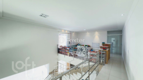 Image 30 - 825062
