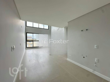 Image 4 - 825316