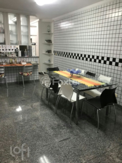Image 3 - 825580