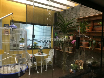 Image 1 - 825580