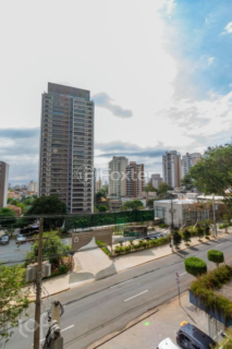 Image 10 - 825614
