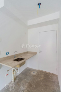 Image 4 - 825614