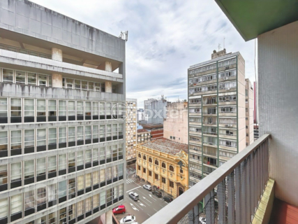 Image 4 - 825916