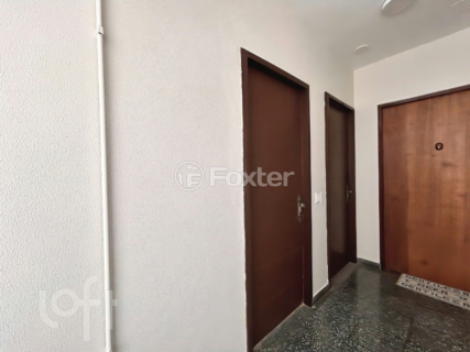 Image 30 - 825916