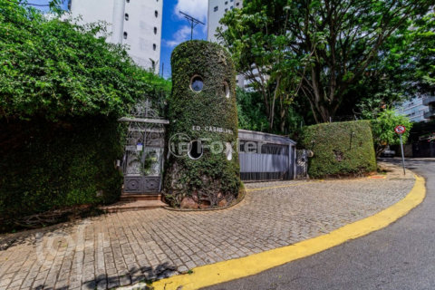 Image 53 - 826097