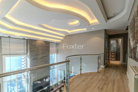 Image 36 - 826250