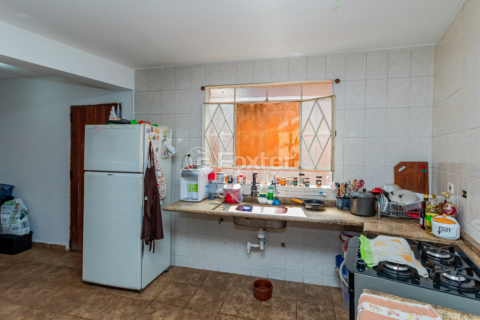 Image 8 - 826277