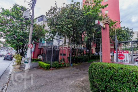 Image 30 - 826464
