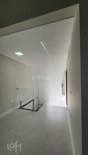 Image 7 - 826579