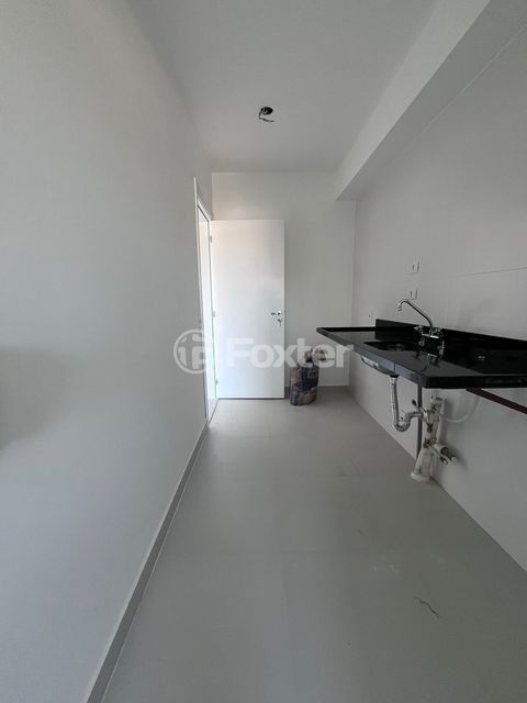 Image 4 - 826604