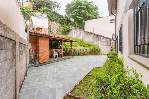Image 21 - 826623