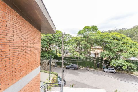 Image 43 - 826623