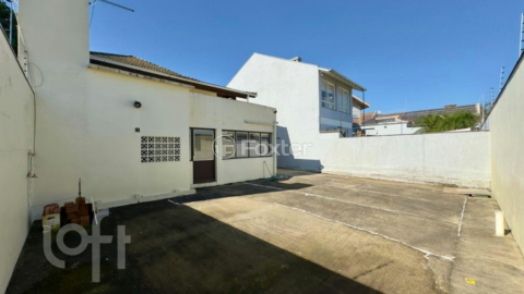 Image 37 - 826680
