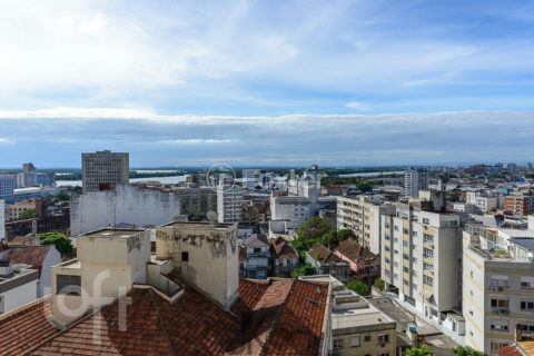 Image 18 - 826685
