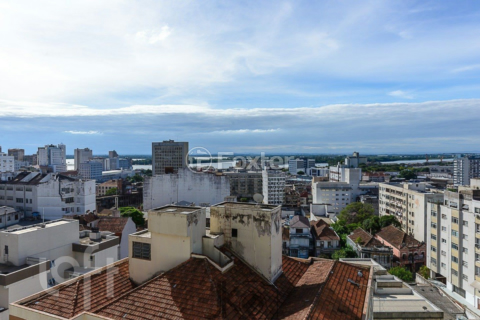 Image 4 - 826685