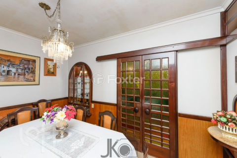 Image 7 - 826685