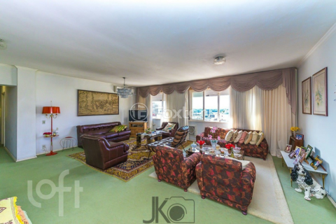 Image 3 - 826685