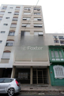 Image 3 - 826698