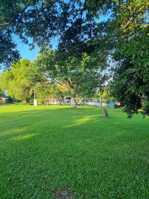 Image 64 - 826831