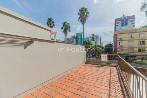 Image 8 - 826866