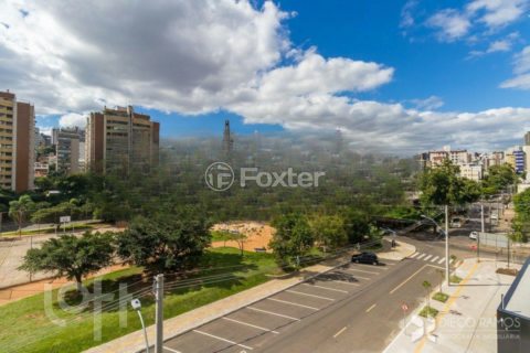 Image 16 - 826876