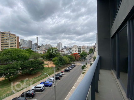 Image 30 - 826910