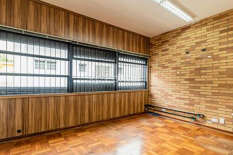 Image 17 - 826931
