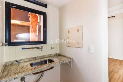 Image 5 - 827184