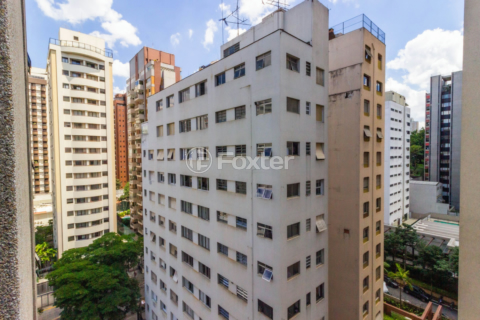 Image 3 - 827184