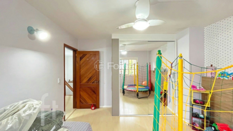 Image 31 - 827207