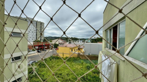 Image 8 - 827336