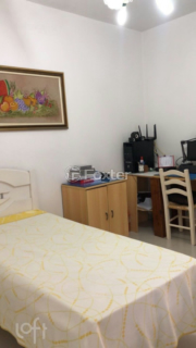 Image 11 - 827375