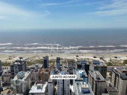 Image 1 - 827579