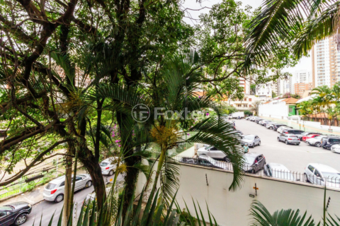 Image 38 - 827665