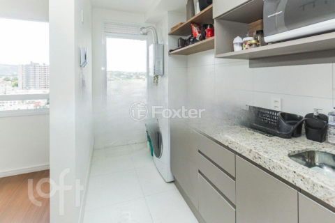 Image 3 - 827749