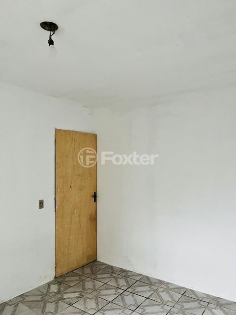 Image 3 - 827927