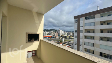 Image 3 - 827940