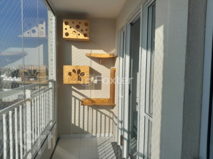 Image 3 - 828057
