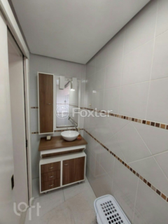 Image 3 - 828216