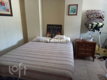Image 7 - 828524
