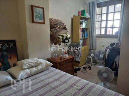 Image 8 - 828524
