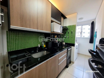 Image 7 - 828571