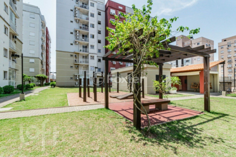 Image 20 - 828571