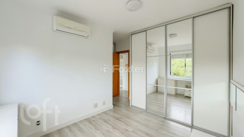 Image 7 - 828722