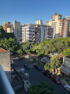 Image 7 - 828734